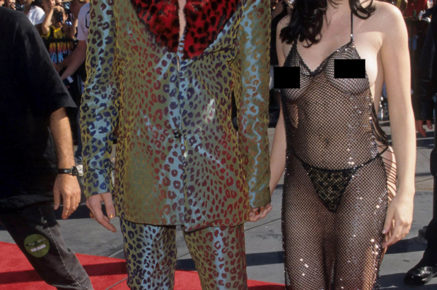 The Real Story Behind Rose McGowans Naked 1998 VMAs Dress