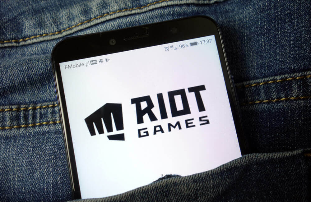 Riot Games Inc ©Piotr Swat / Shutterstock.com