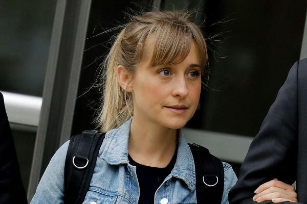 Allison Mack Apologizes to NXIVM Survivors as She Asks for ...