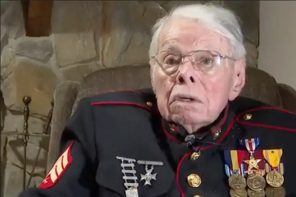 A World War II veteran who is 100 years old breaks down and says, 'This ...